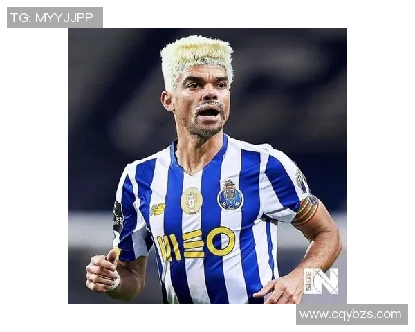 外国疯人足球明星的传奇故事与疯狂表现揭秘